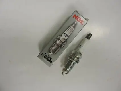 Svíčka zapalovací OCTAVIA II. 2,0 110 kw, NGK 7742 Novinka