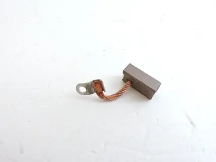 Oblíbený Uhlík startéru, CN
